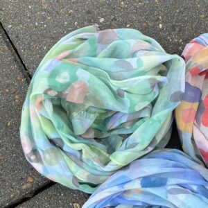 48ec21427 tørklæde med blomst grøn LM