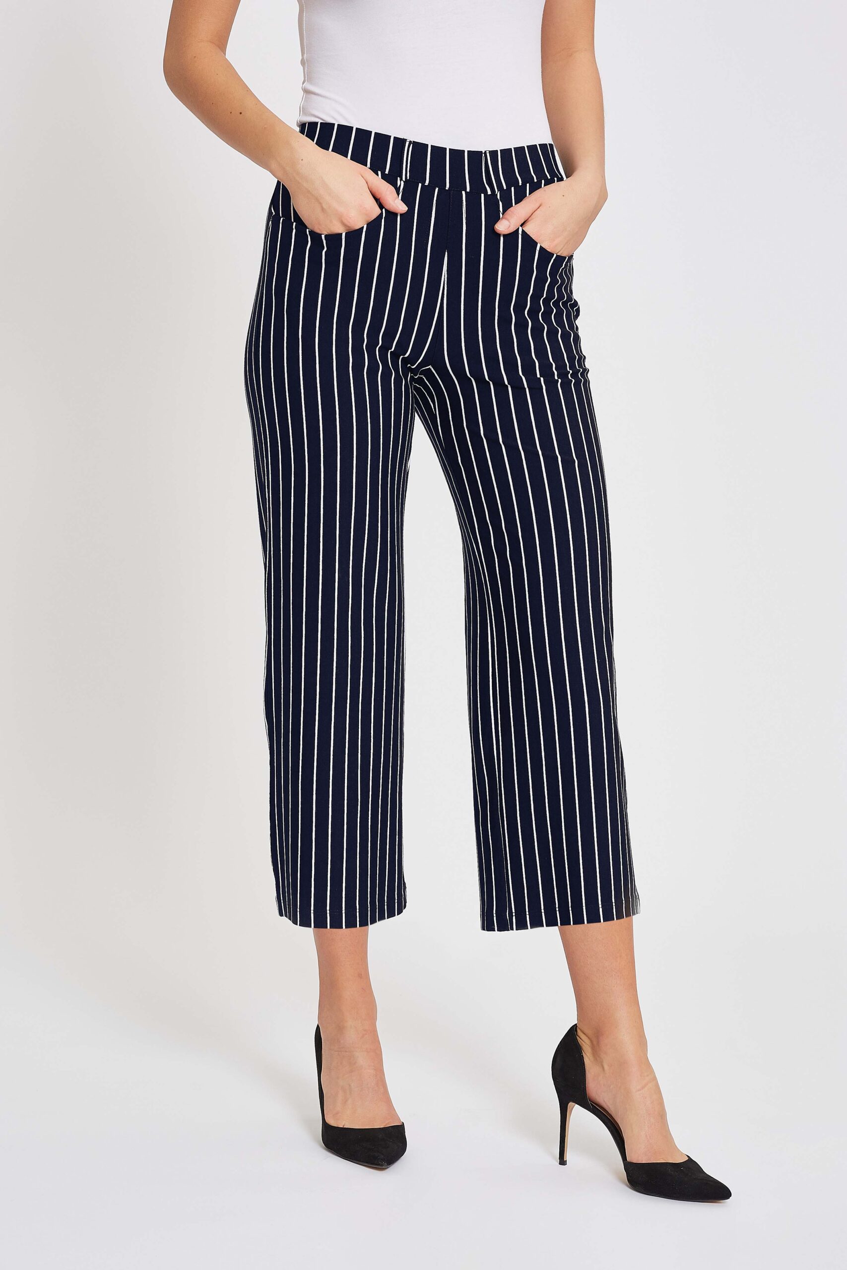 28364 - 49222 Navy Stripe - Donna Laurie
