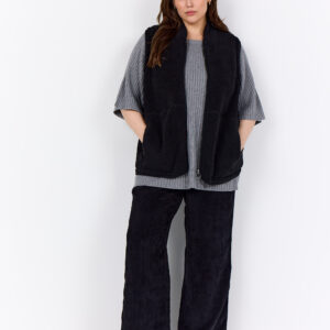 W20476_F_2025_9999_M_02 Nettuie 1 Vest Wasabi