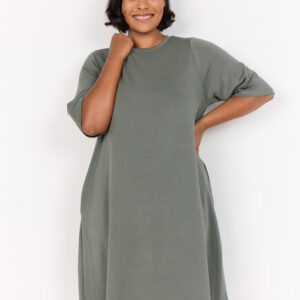 W20192_S_2025_7390_M_01 sabina 24 kjole Wasabi
