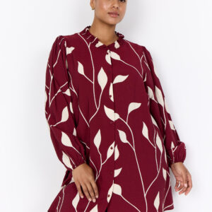 W10537_F_2025_4850C_M_01 Nelly 2 skjorte tunika Wasabi