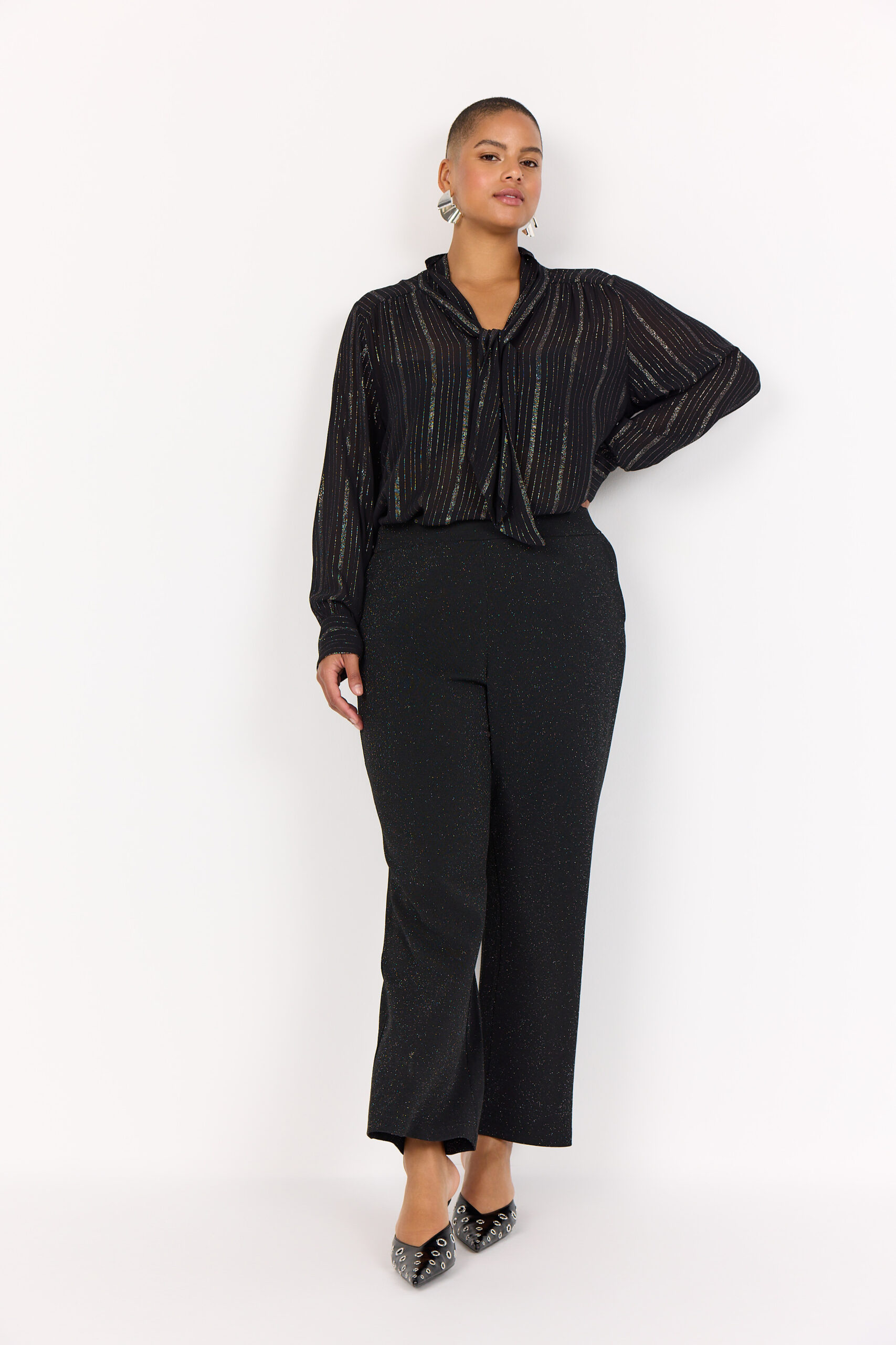 W20453_W_2025_9999C_M_01 Sanja 5 Wasabi