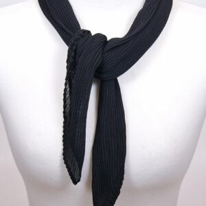 906-008-201-2-black-toerklaede-jk-necklace.jpg