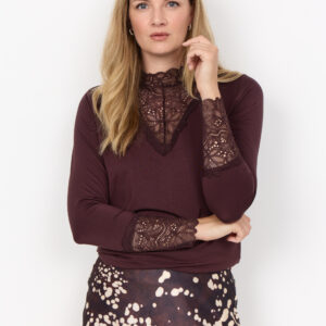W20488_F_2026_8980_W_01 Stella 8 t-shirt med blonde Wasabi